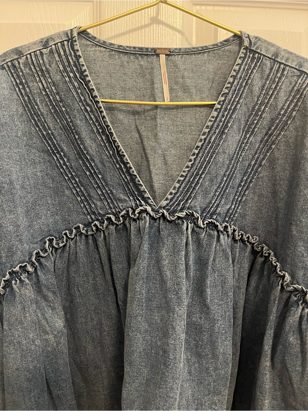 Free People Blue Denim Wash Babydoll Peplum Balloon Sleeve Top L - Picture 5 of 10